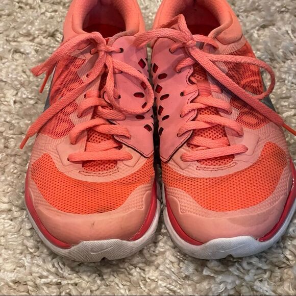 Nike Flex Y2K Running Shoes - Coral Lava Glow/Metallic Silver/Bright Crimson 7 - Picture 8 of 13